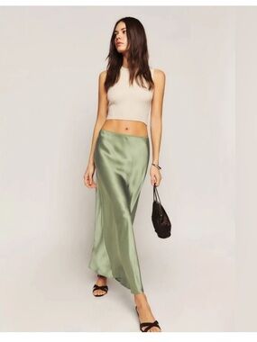 Reformation Layla Skirt in Artichoke